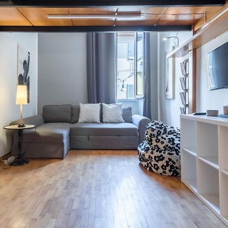 ミラノJoivy Splendid Flat In Perfect Centreアパートメント エクステリア 写真