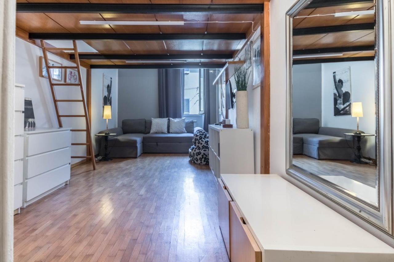 ミラノJoivy Splendid Flat In Perfect Centreアパートメント エクステリア 写真